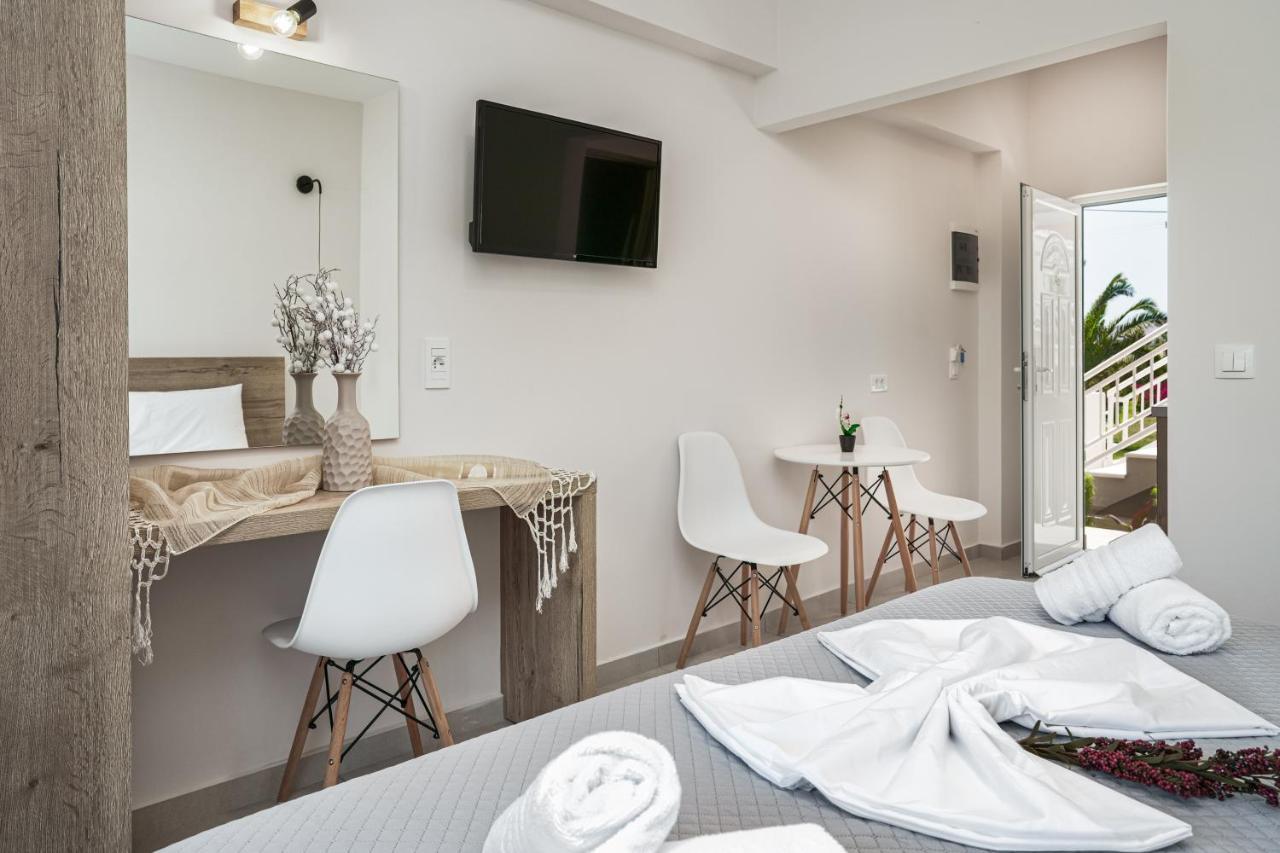 Antonis apartments Kalamákion Extérieur photo