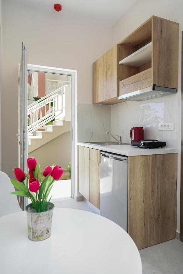 Antonis apartments Kalamákion Extérieur photo