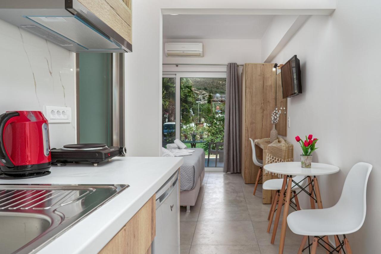 Antonis apartments Kalamákion Extérieur photo