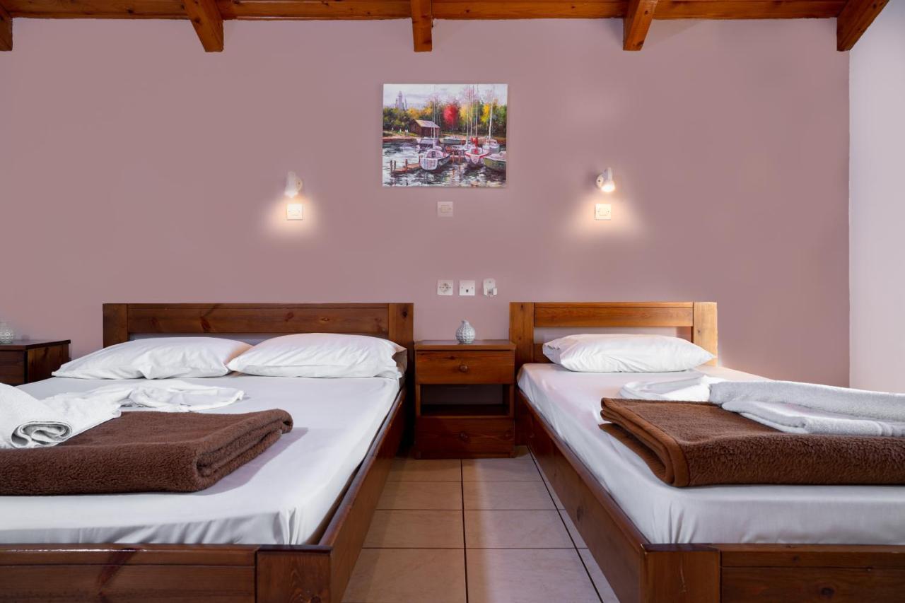 Antonis apartments Kalamákion Extérieur photo